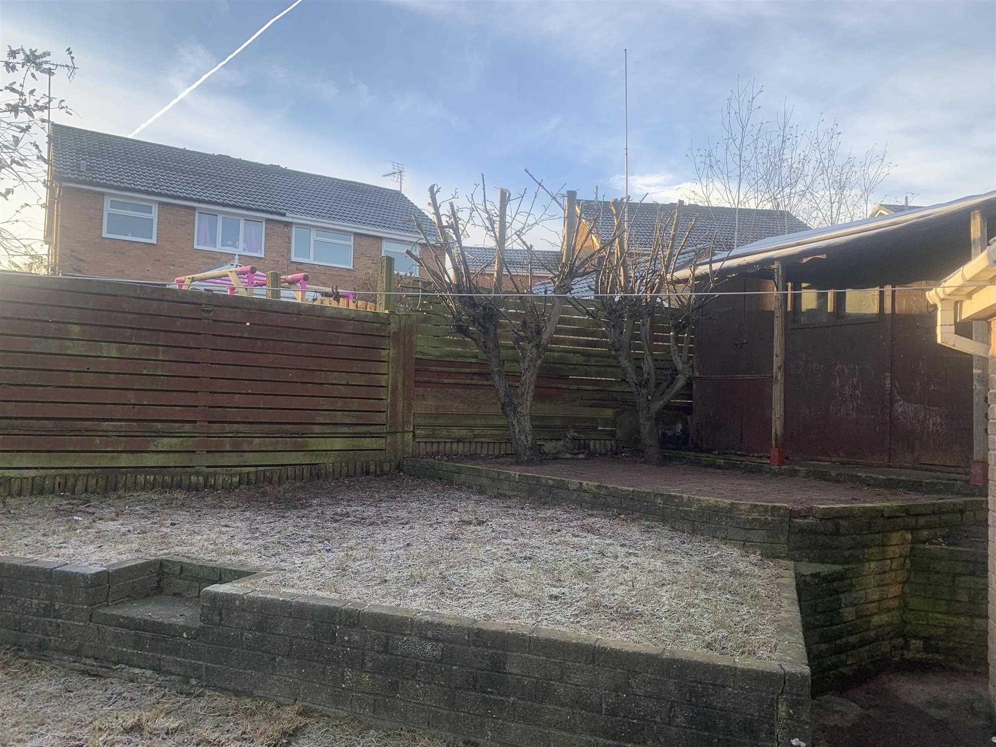 Southfields - Picture 28