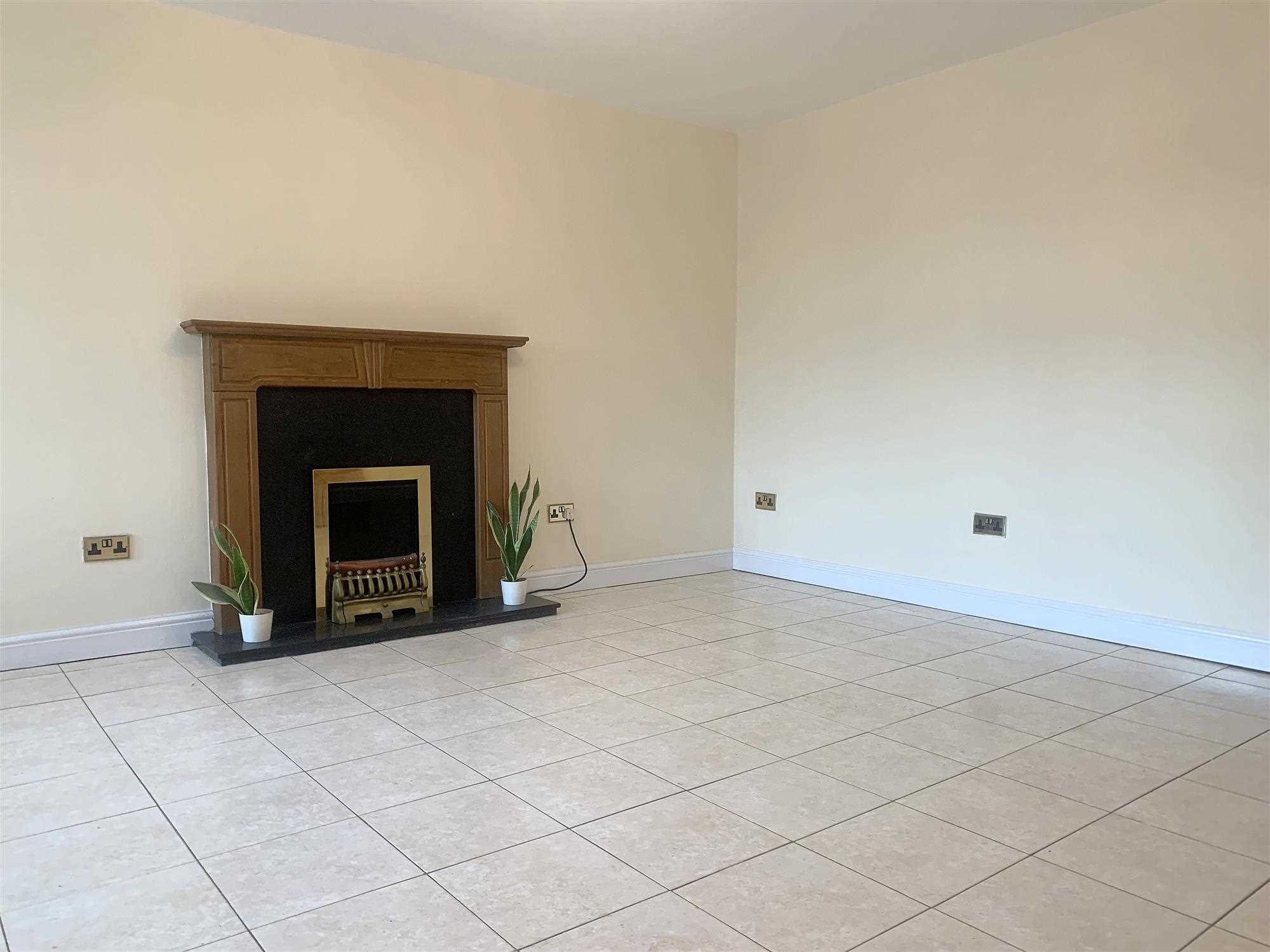 Southfields - Picture 4