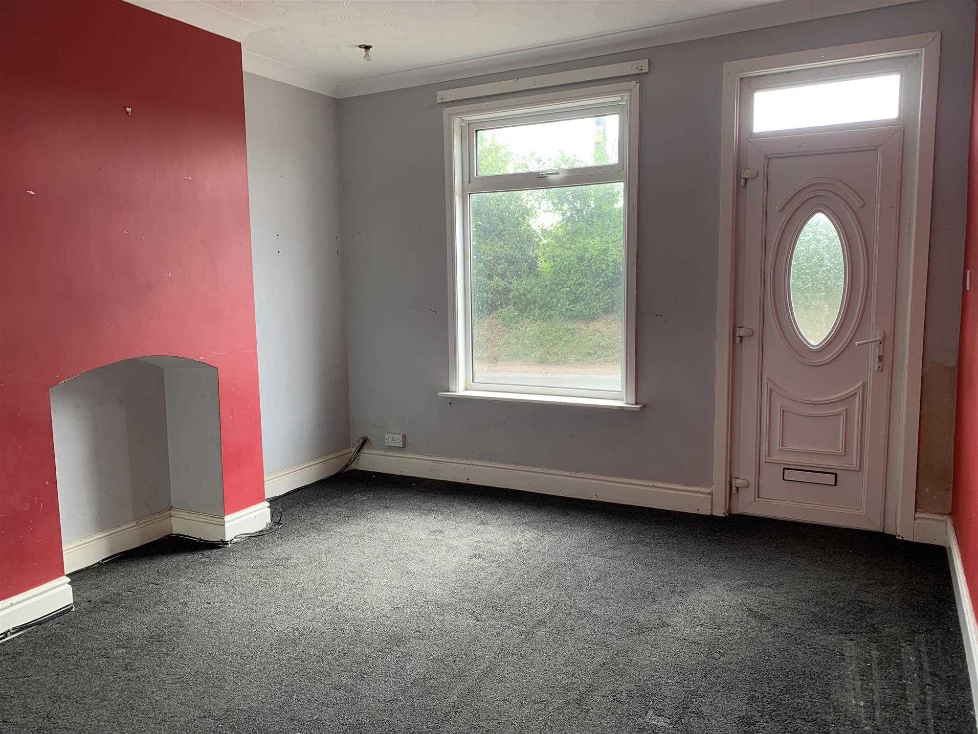Hollin Hill Road - Picture 3