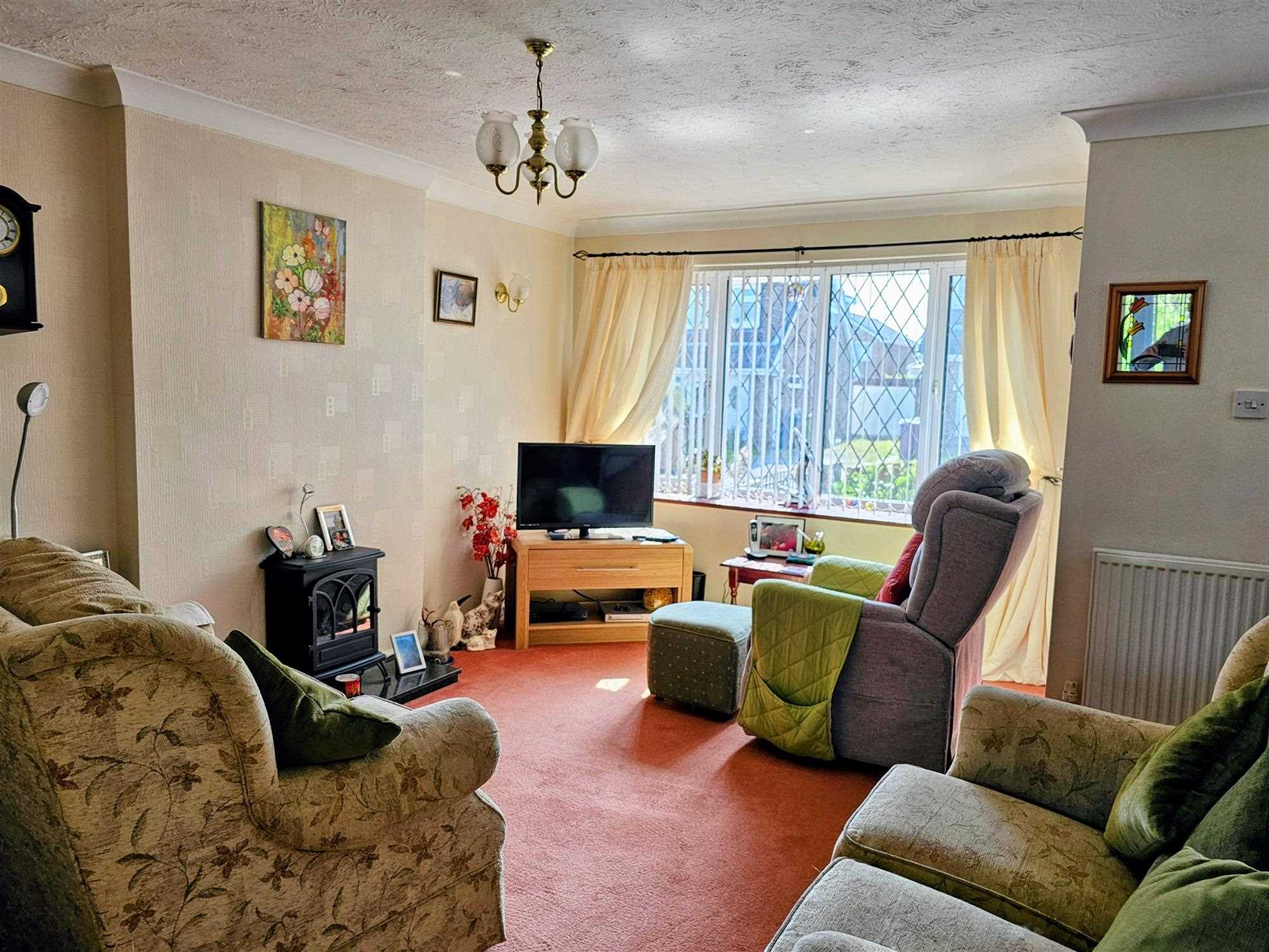 Southfields - Picture 2