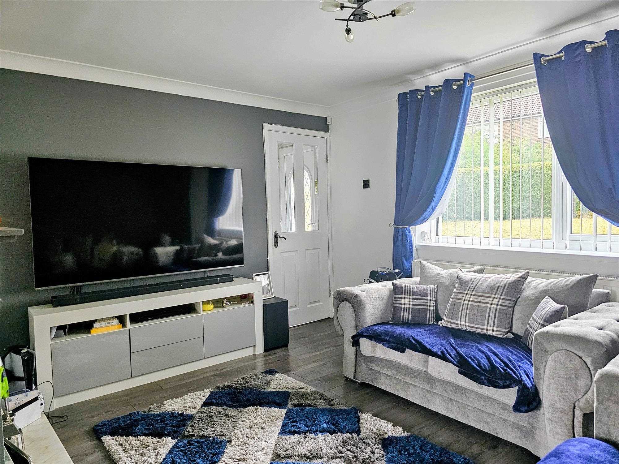 Holmfield Road - Picture 2