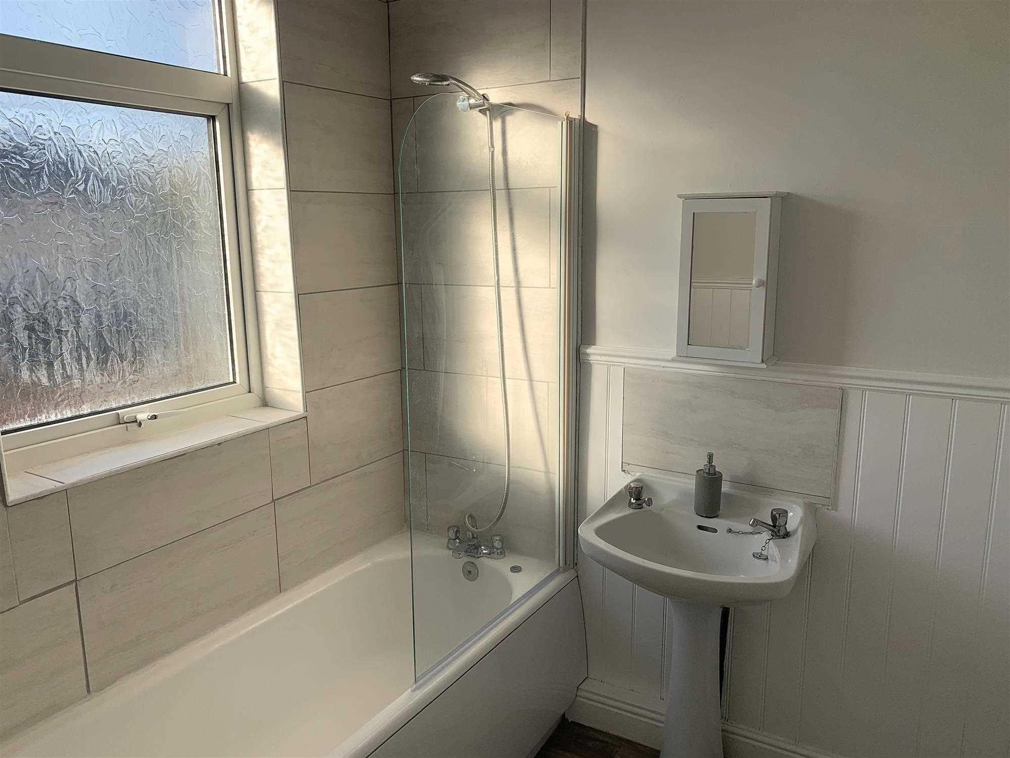 North Road - Picture 10