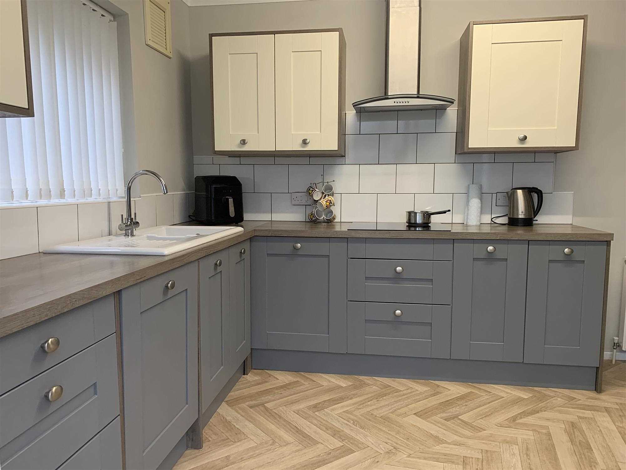 Chestnut Drive - Picture 4