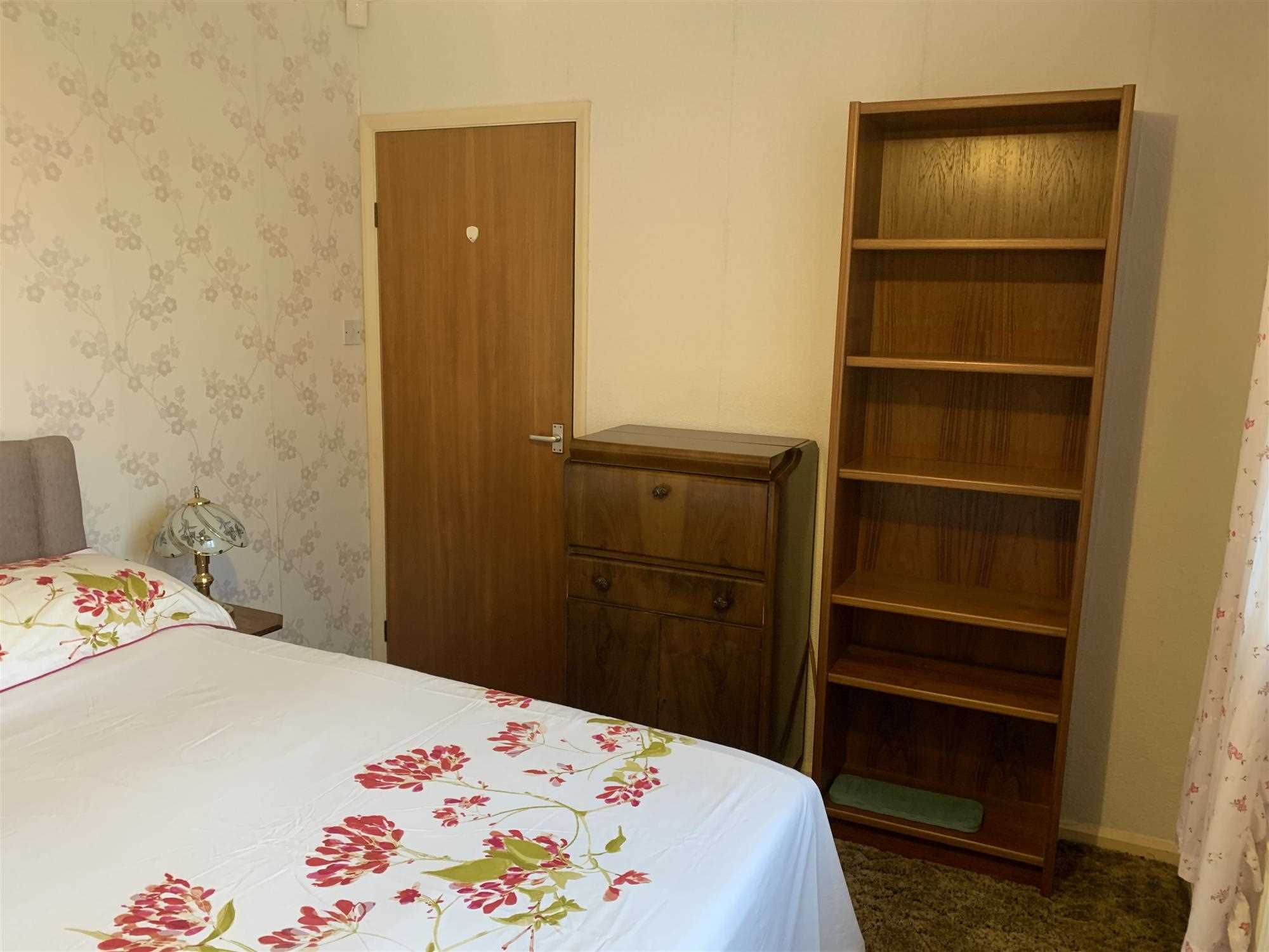 Chestnut Drive - Picture 14