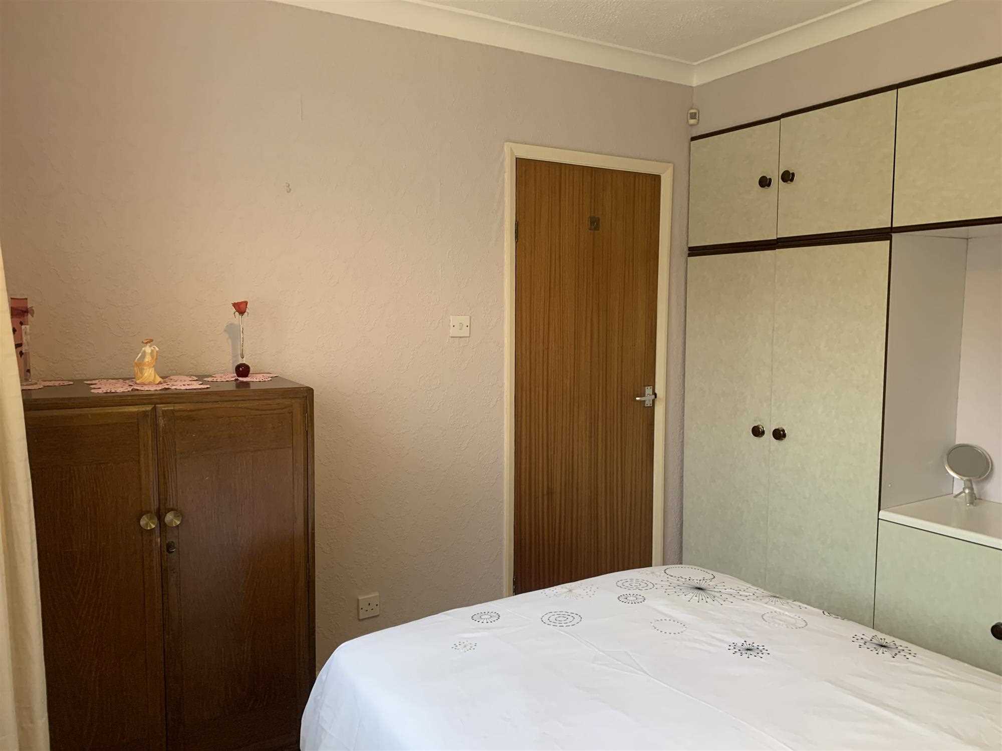 Chestnut Drive - Picture 17