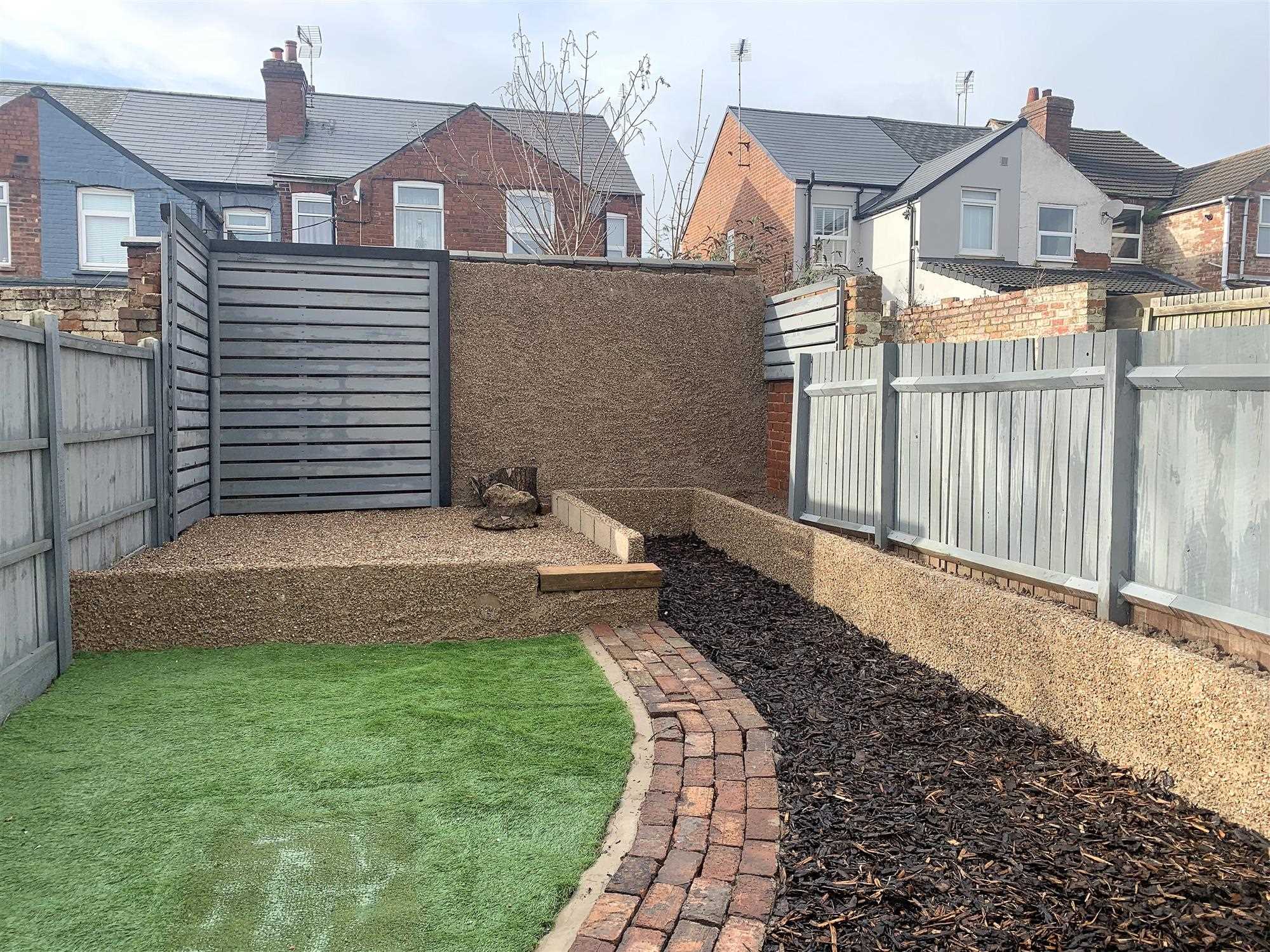 Queen Street - Picture 16