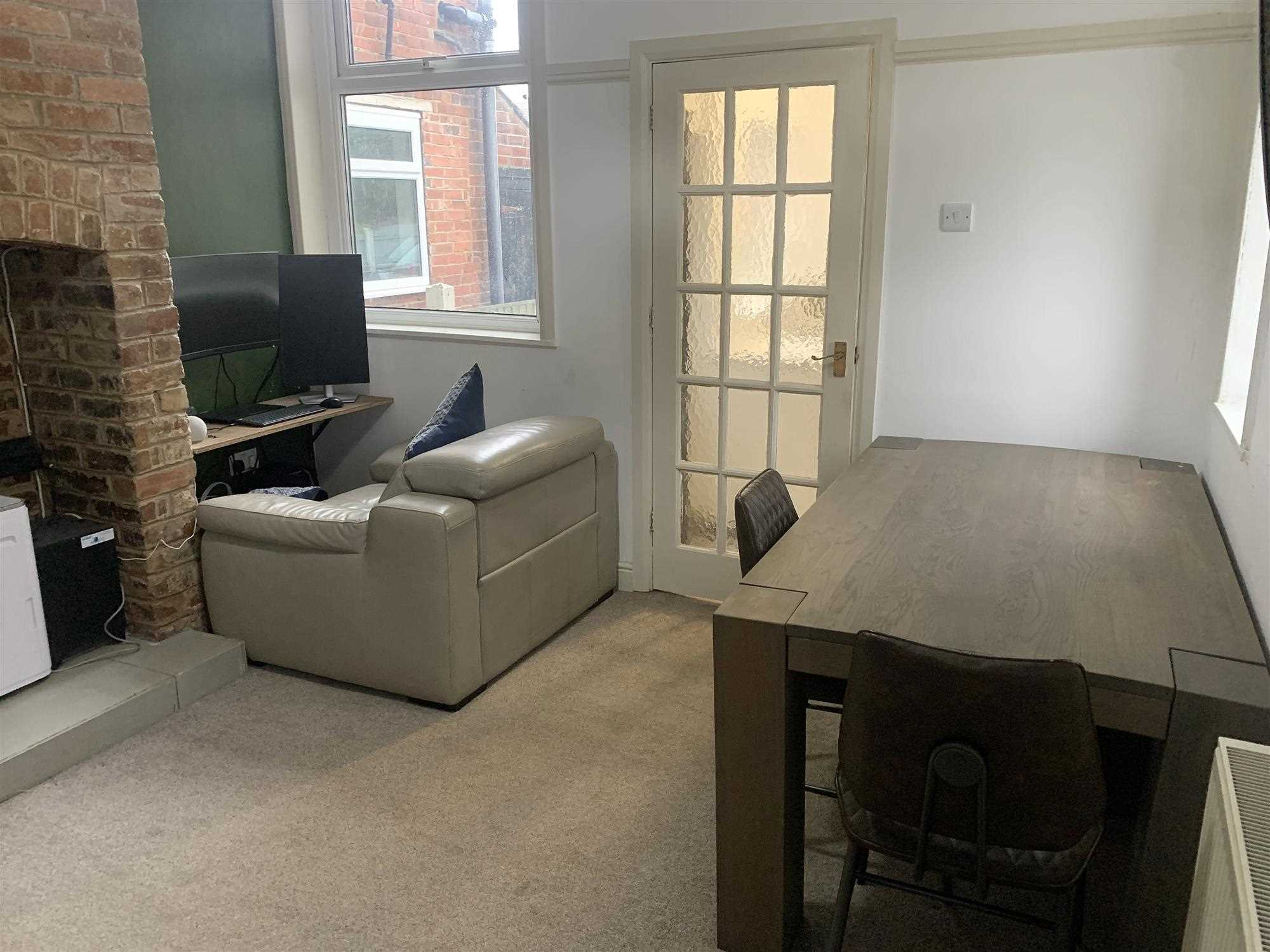 New Street - Picture 4