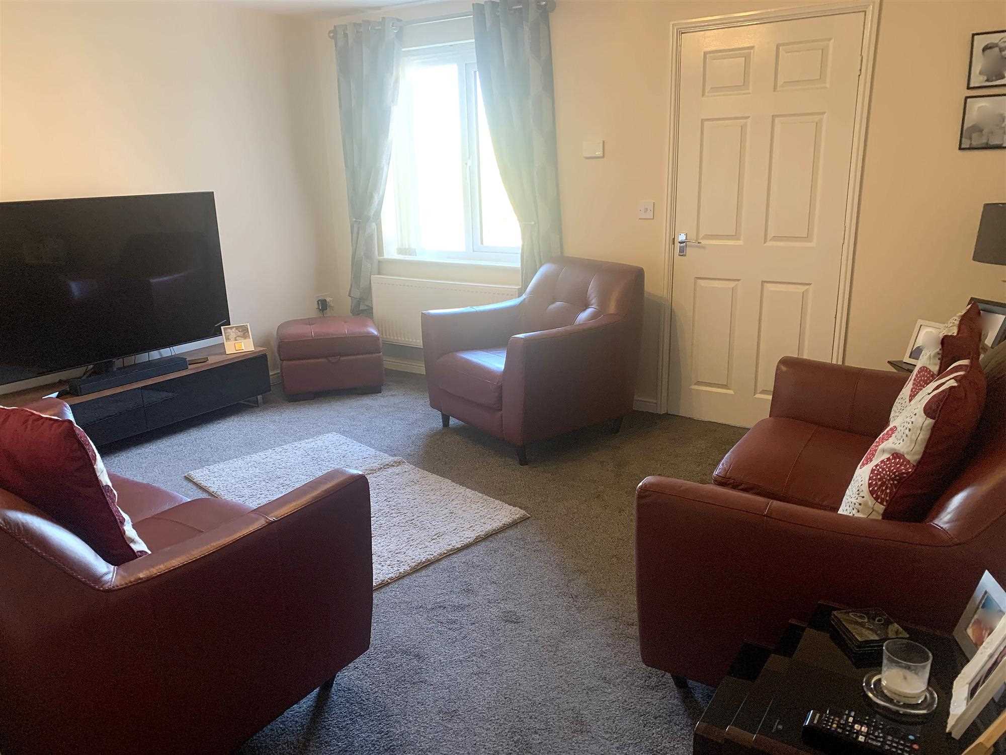 Spinnaker Road - Picture 2