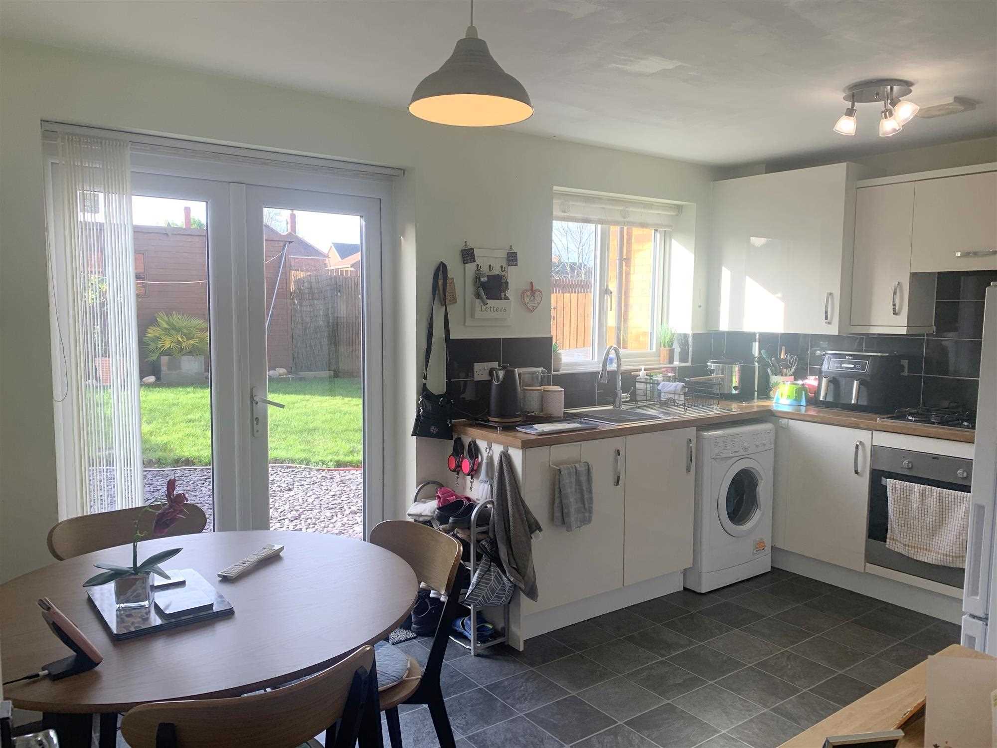 Spinnaker Road - Picture 9