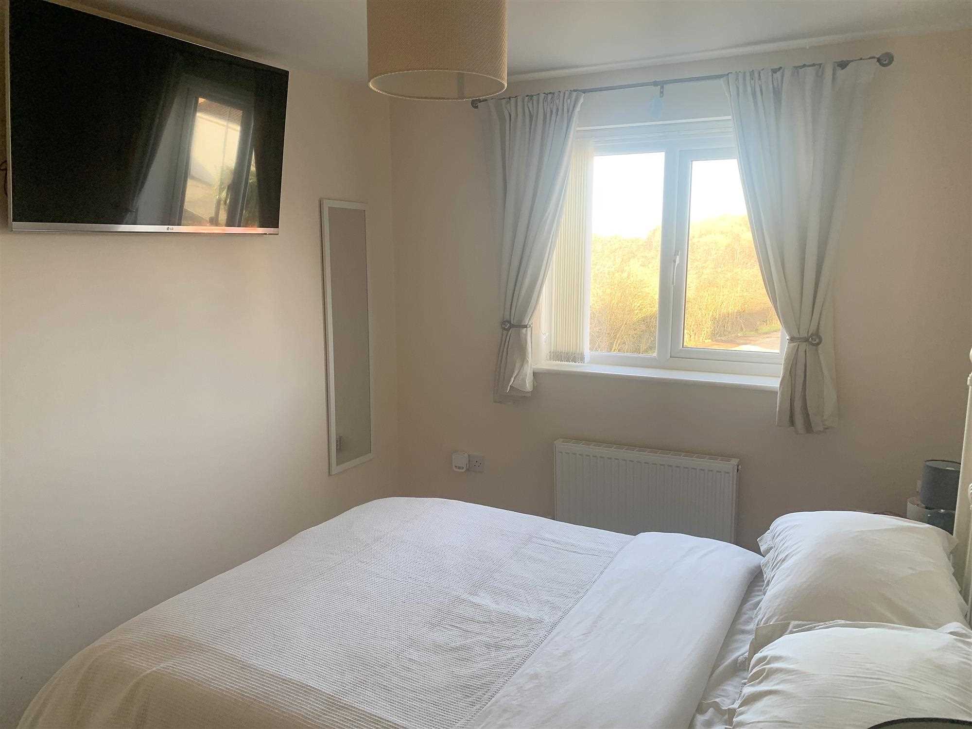 Spinnaker Road - Picture 14