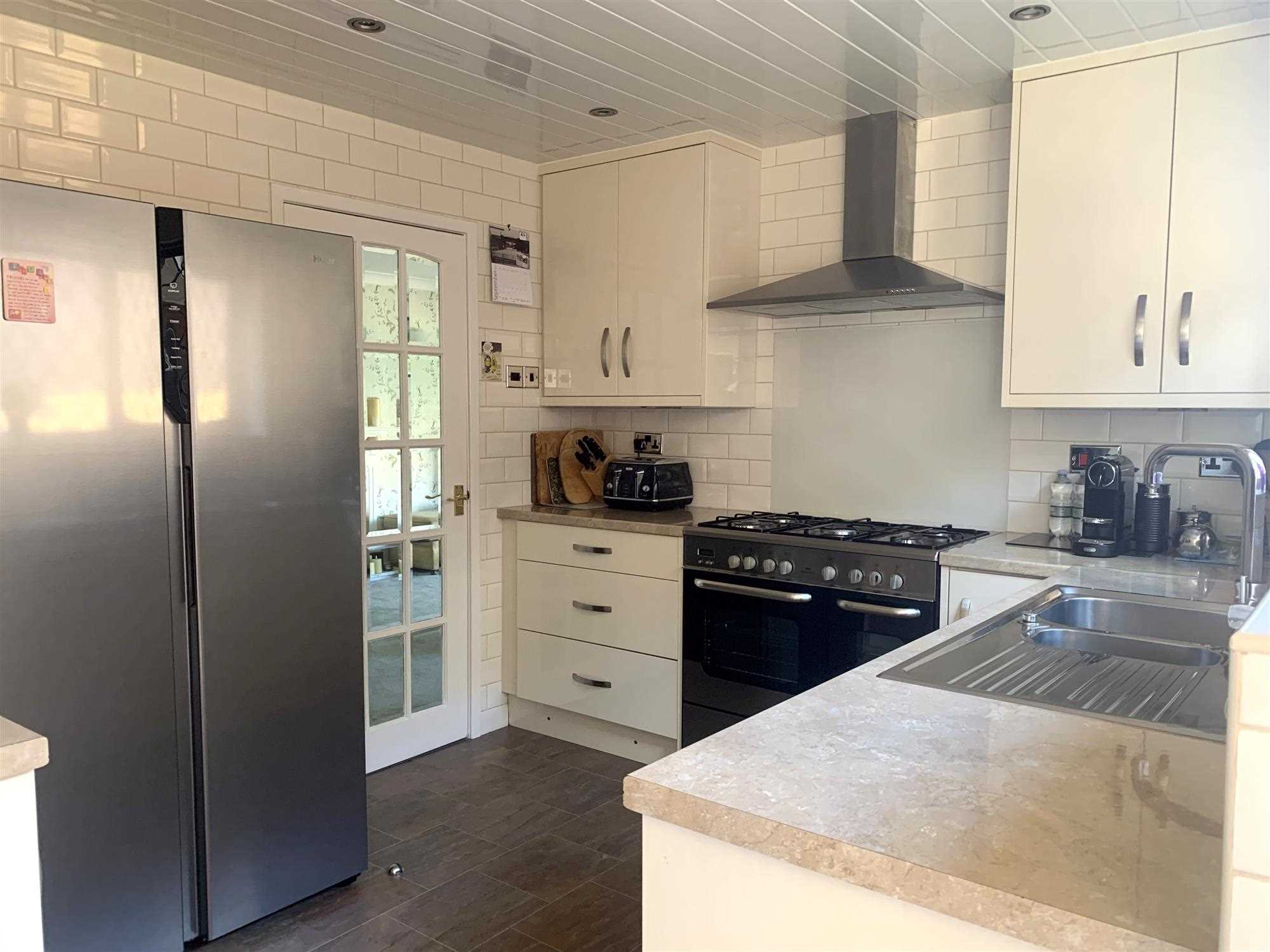 Nethergreen Avenue - Picture 10