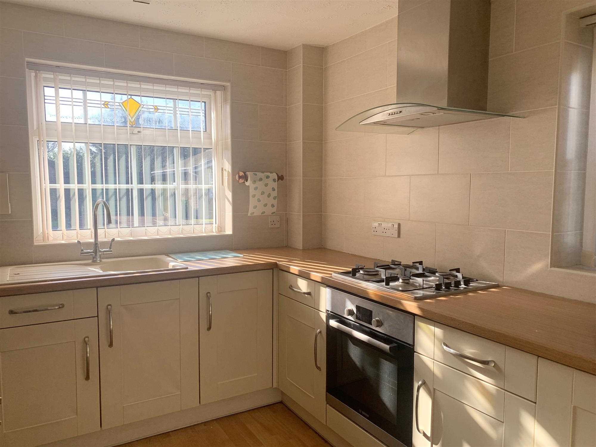 Bowden Avenue - Picture 2