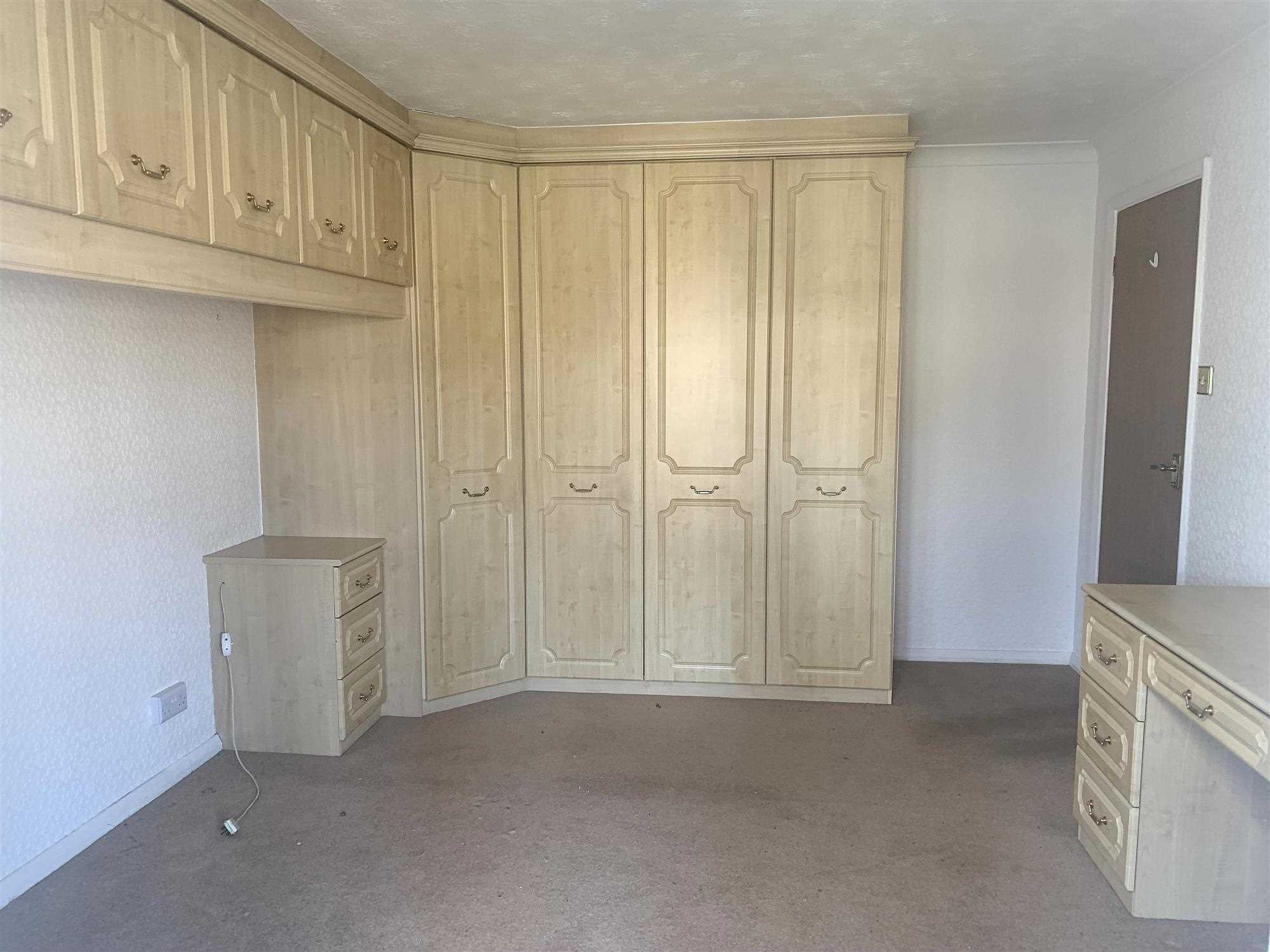 Bowden Avenue - Picture 8