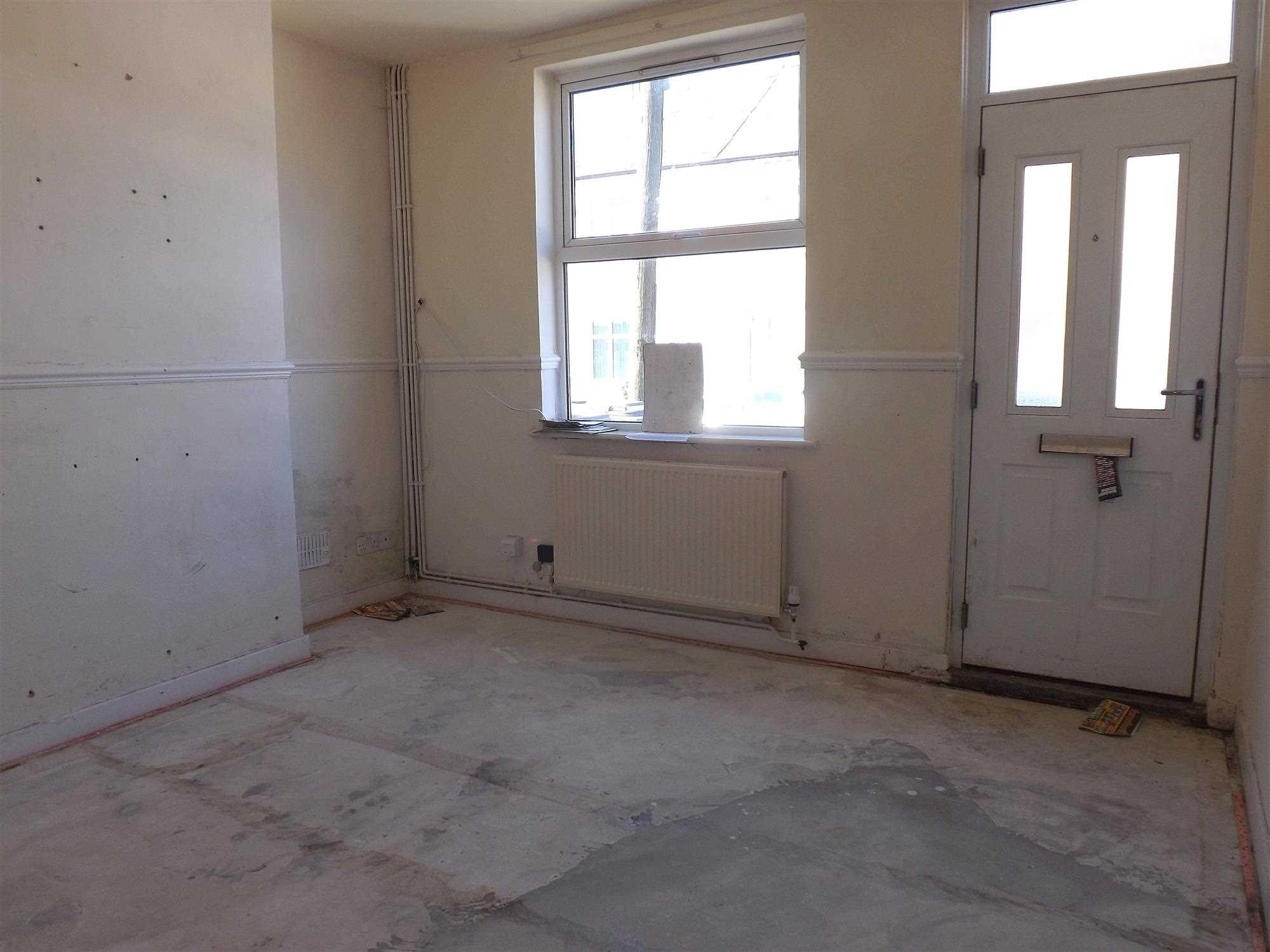 Duke Street - Picture 2