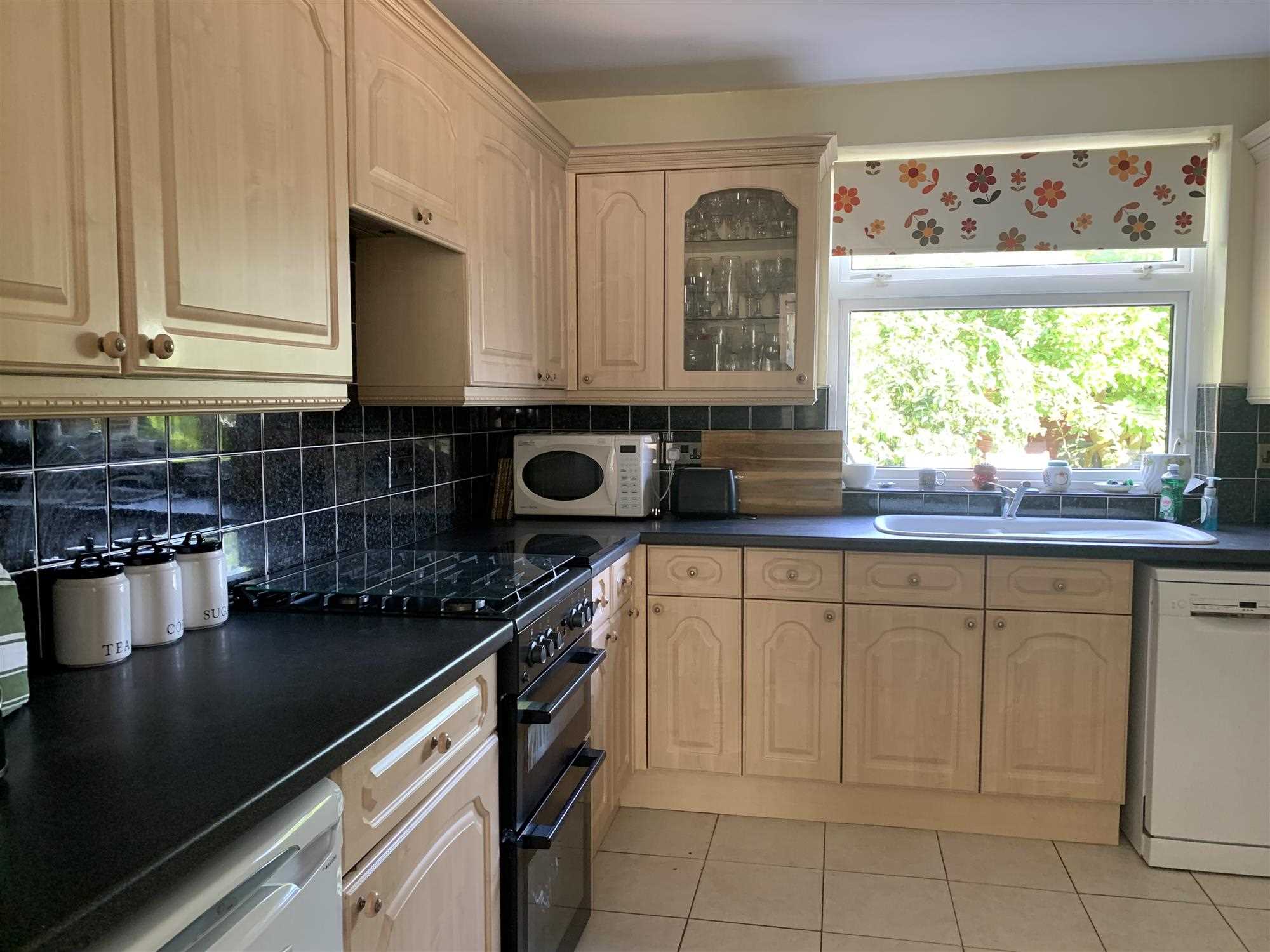 Mansfield Road - Picture 7