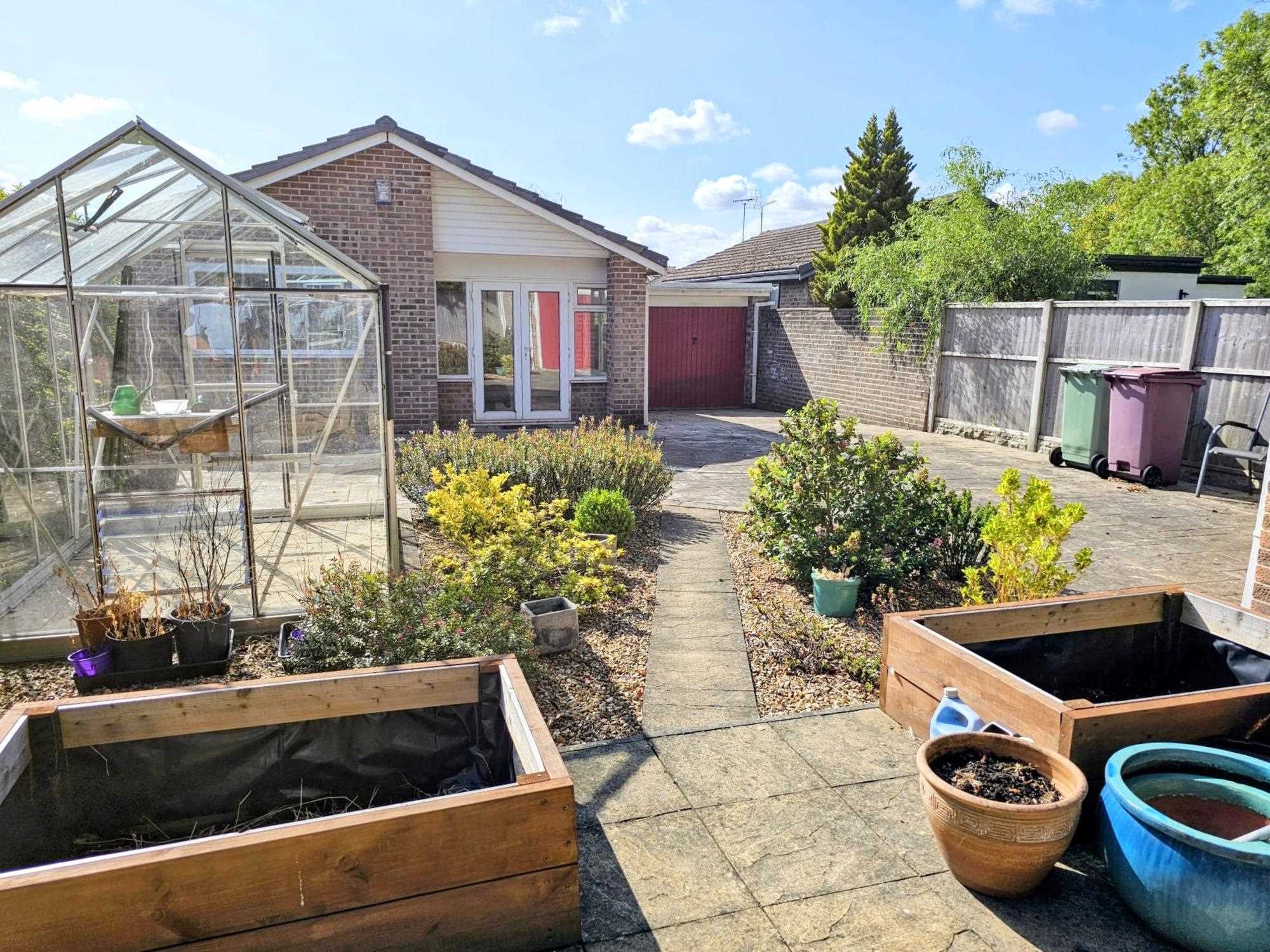 Bowden Avenue - Picture 16