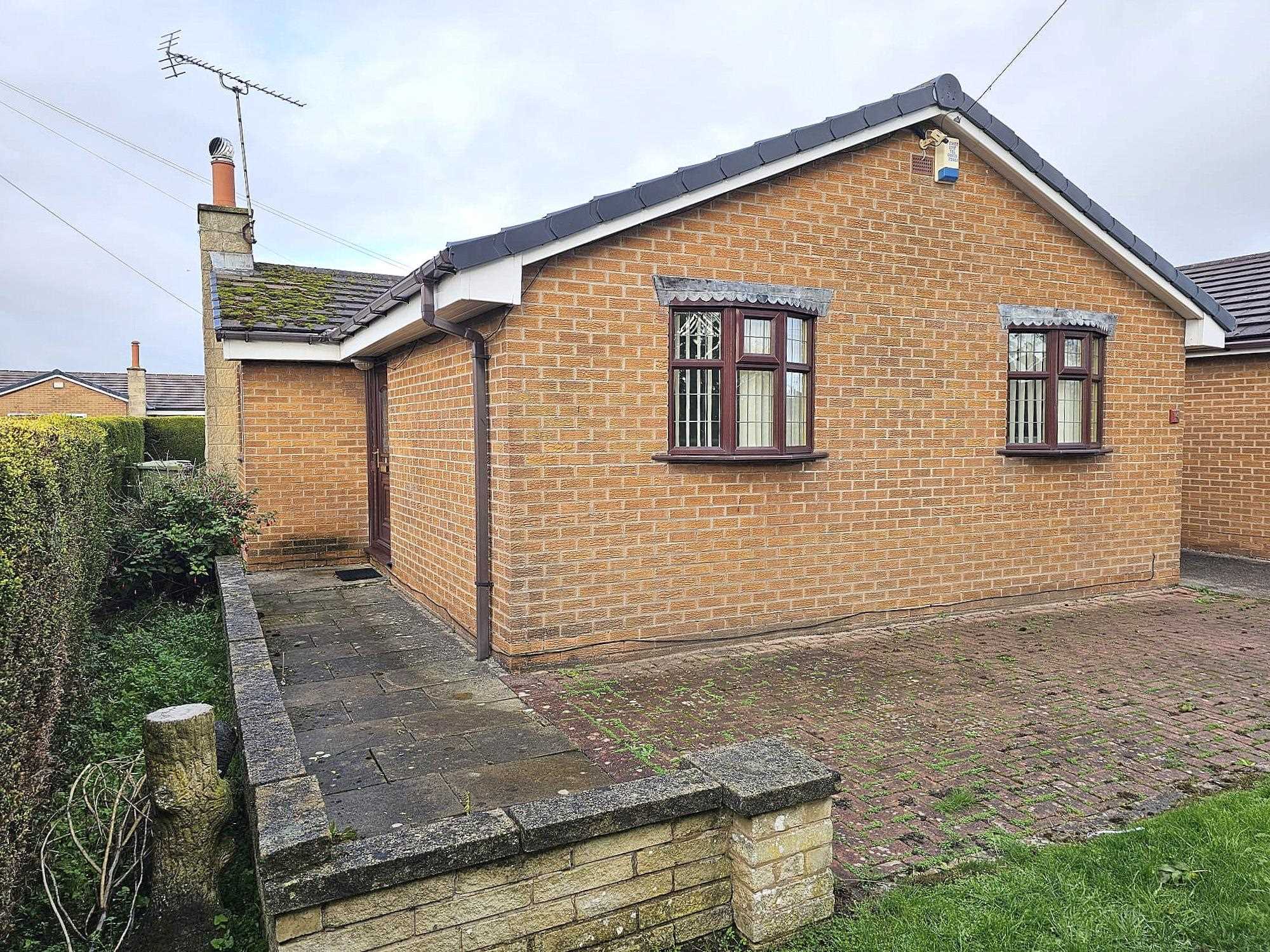 Rood Lane - Picture 15