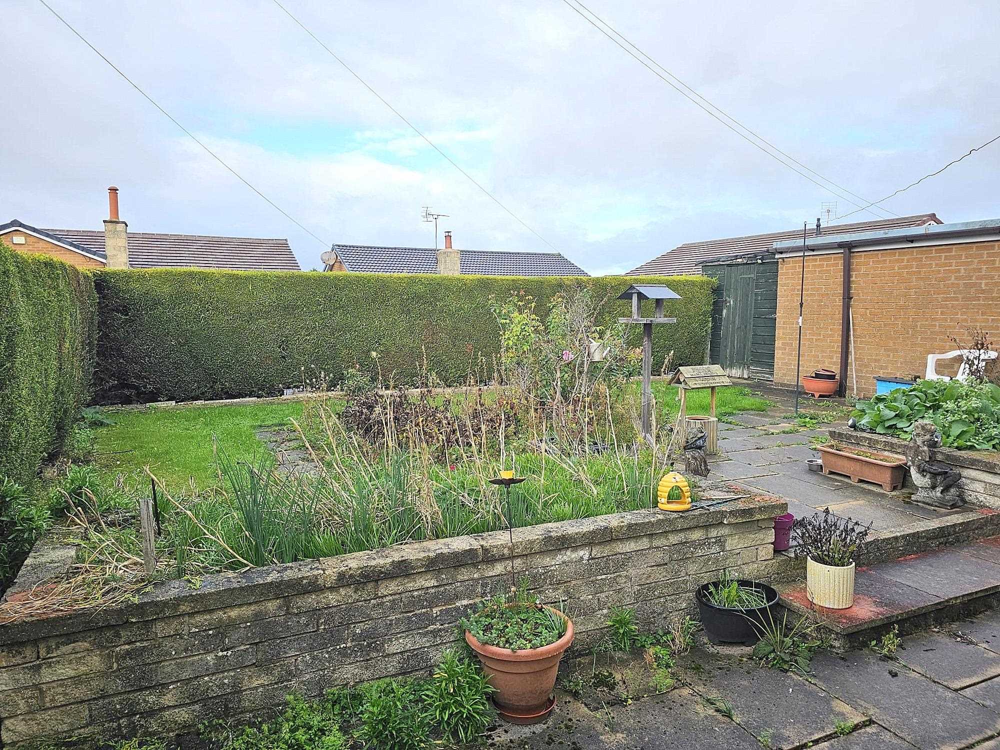 Rood Lane - Picture 16