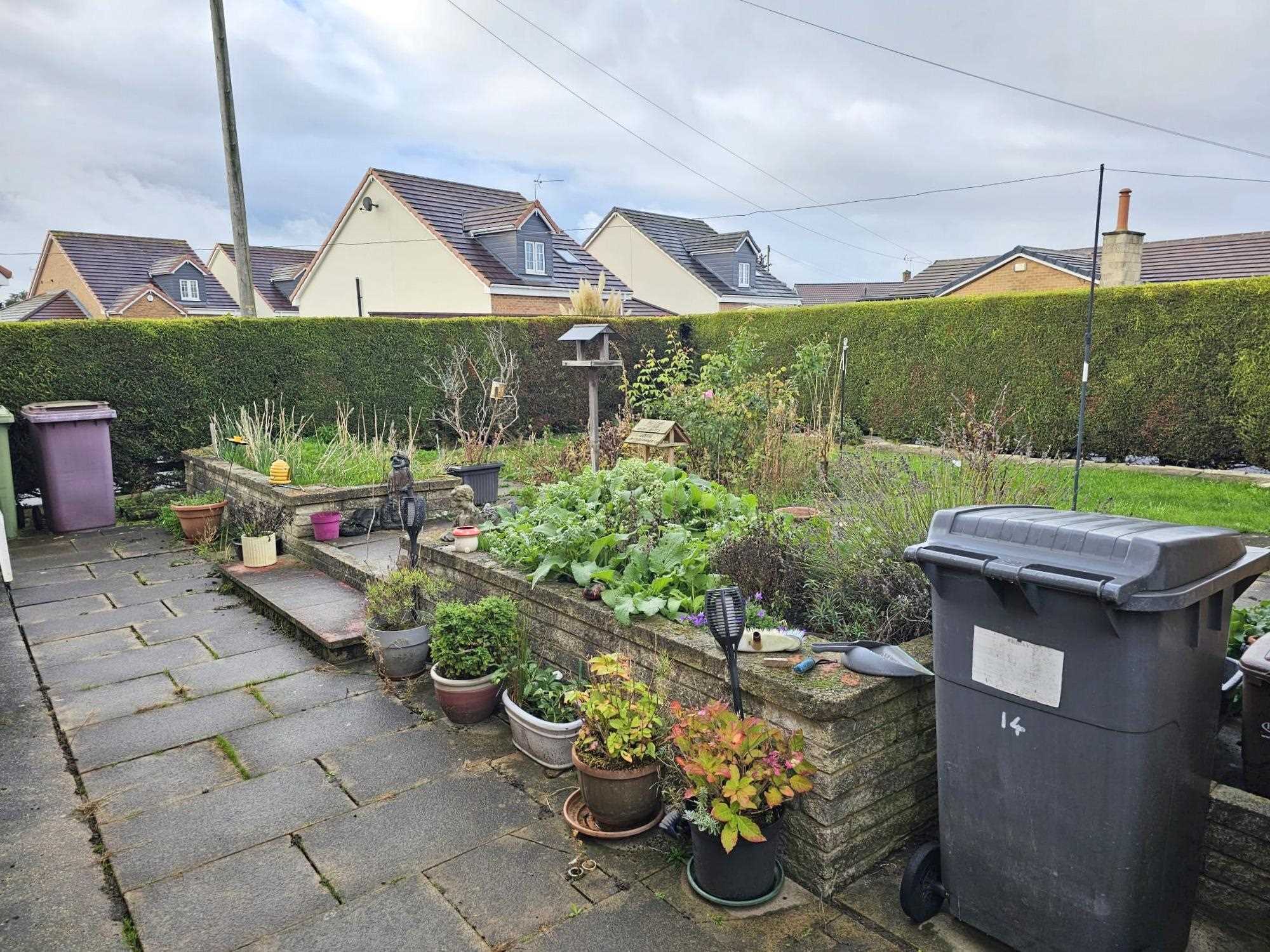 Rood Lane - Picture 17