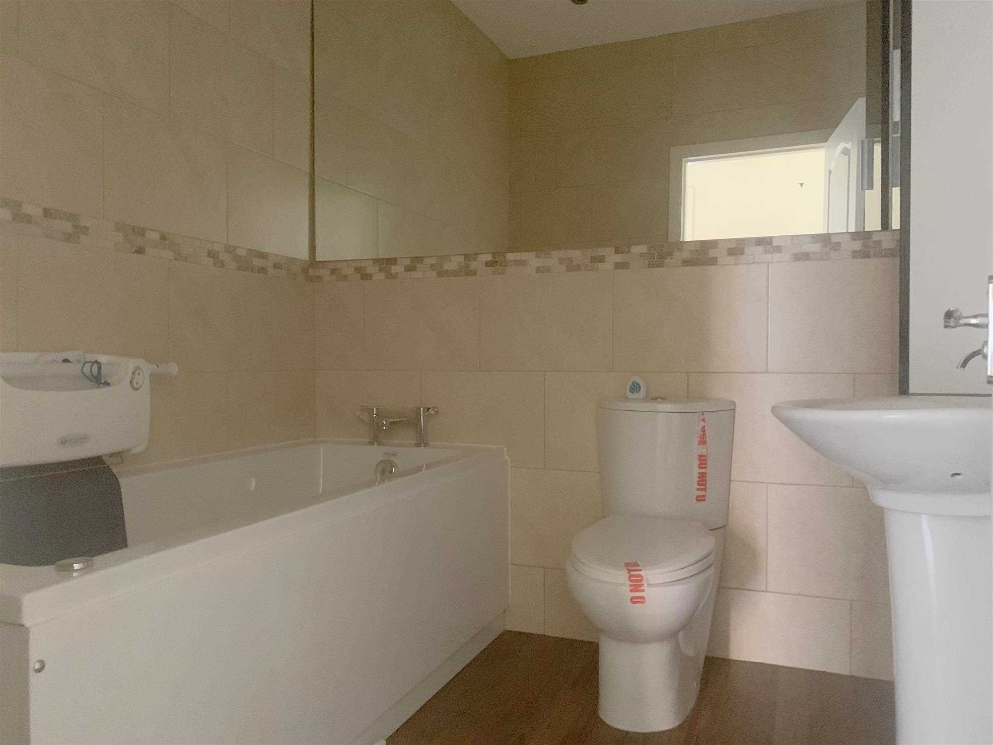 The Bungalows - Picture 13
