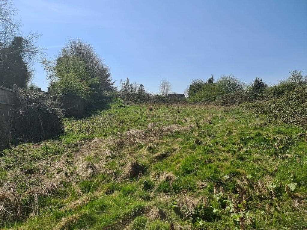 Hollin Hill Road - Picture 14
