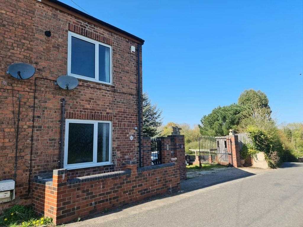 Hollin Hill Road - Picture 18