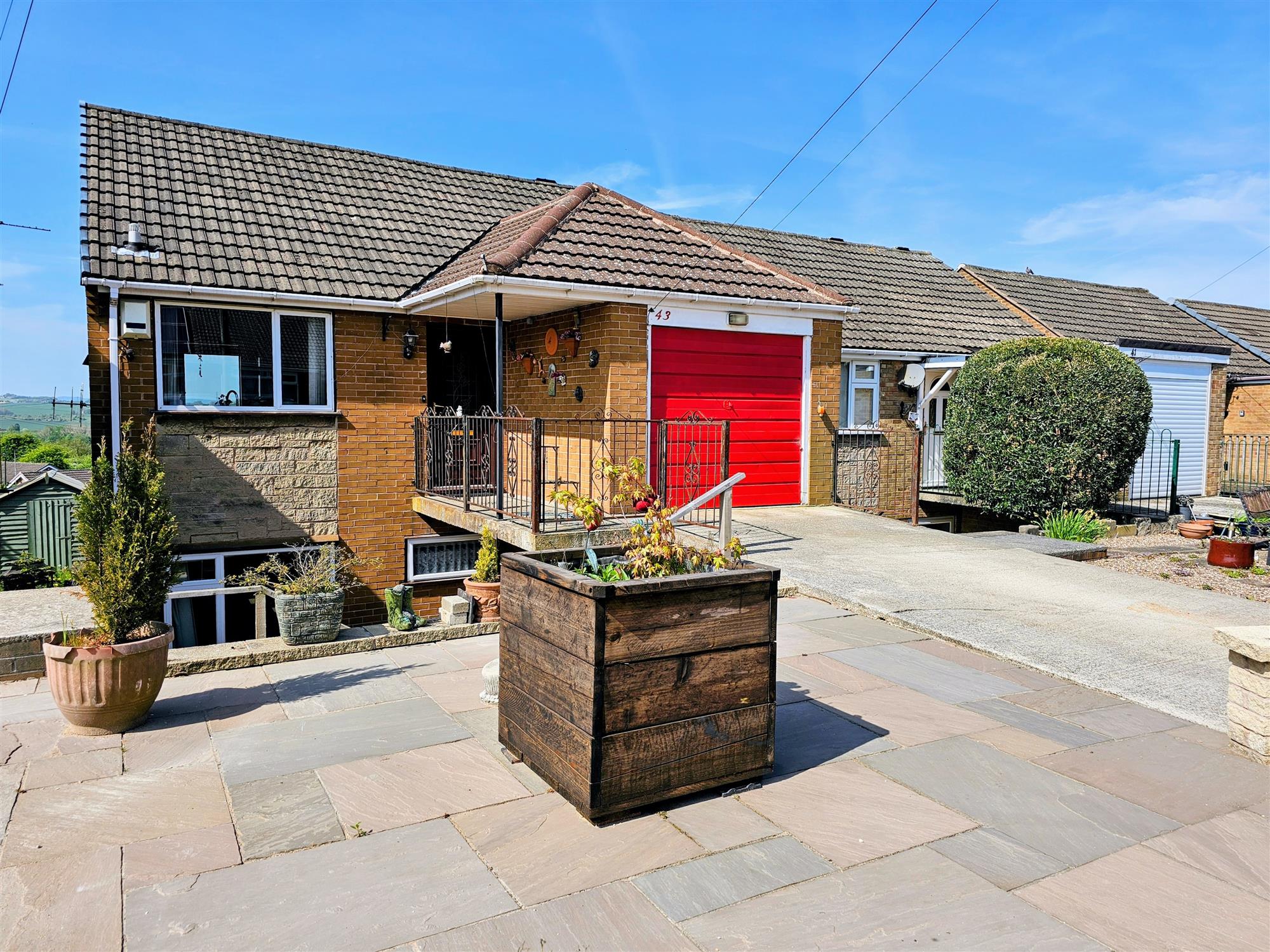 Ridgedale Road - Picture 1