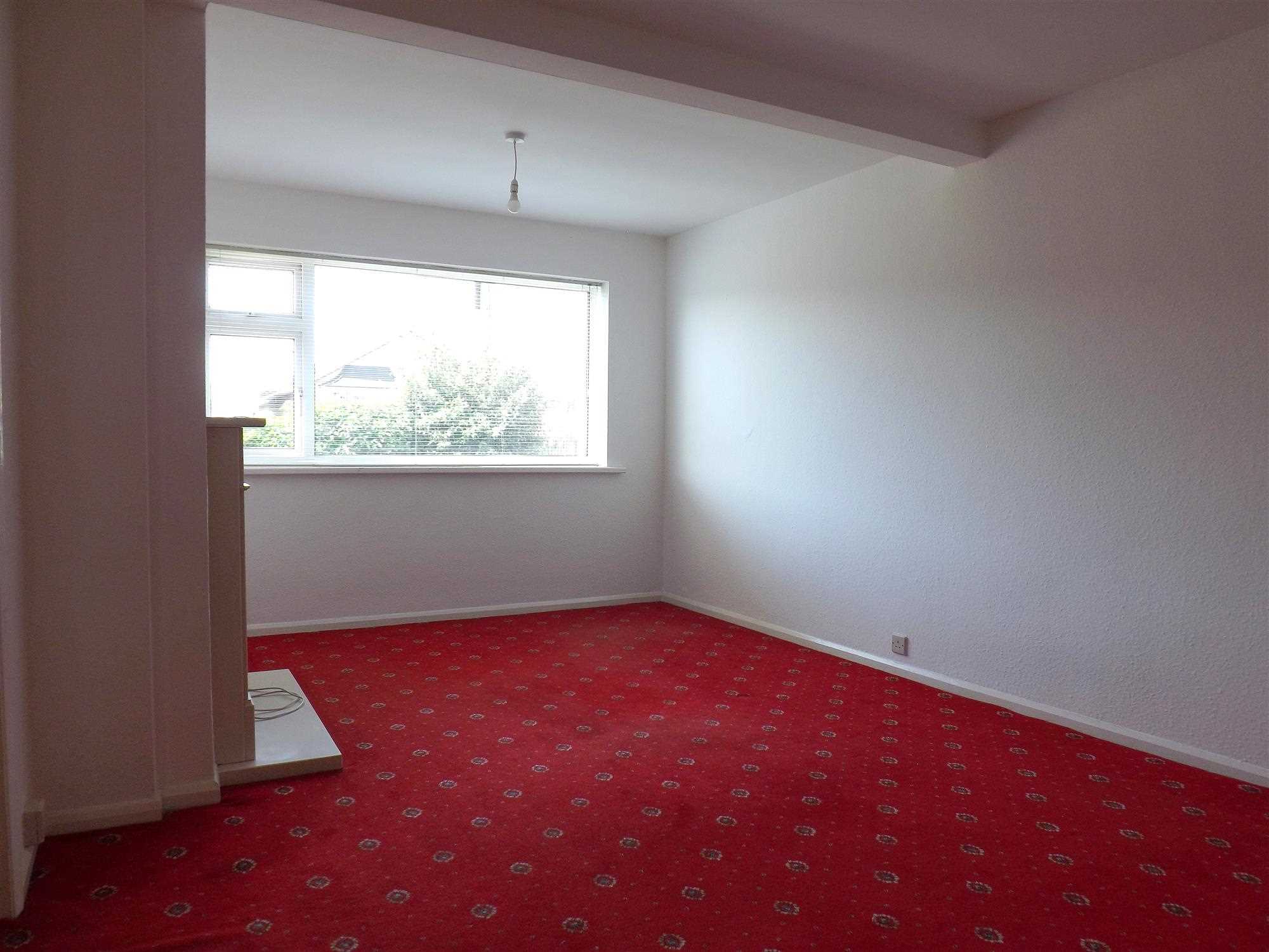 Romeley Crescent - Picture 4