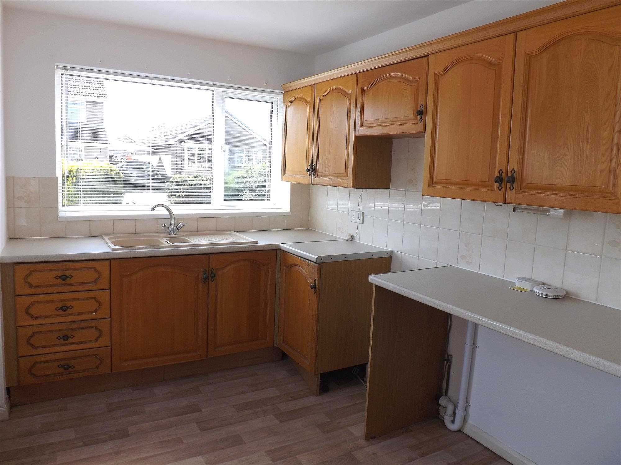 Romeley Crescent - Picture 5