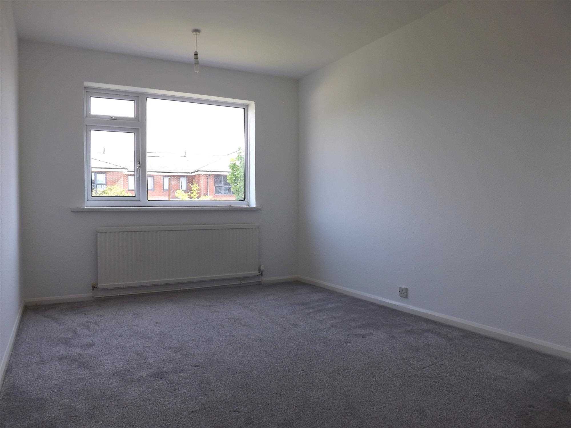 Romeley Crescent - Picture 8