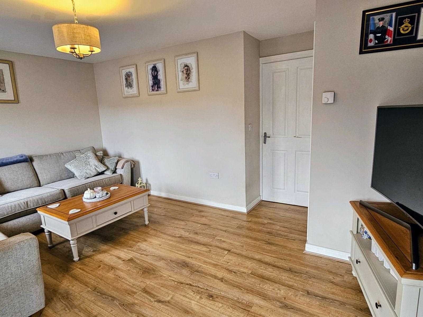 College Mews - Picture 4