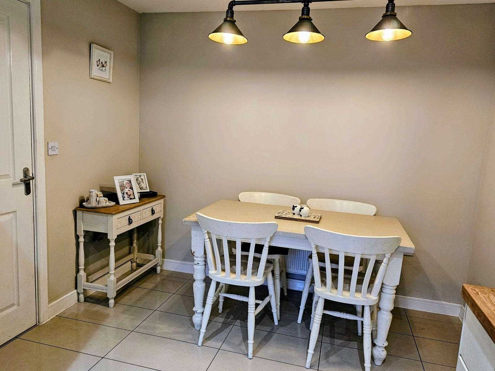 College Mews - Picture 8