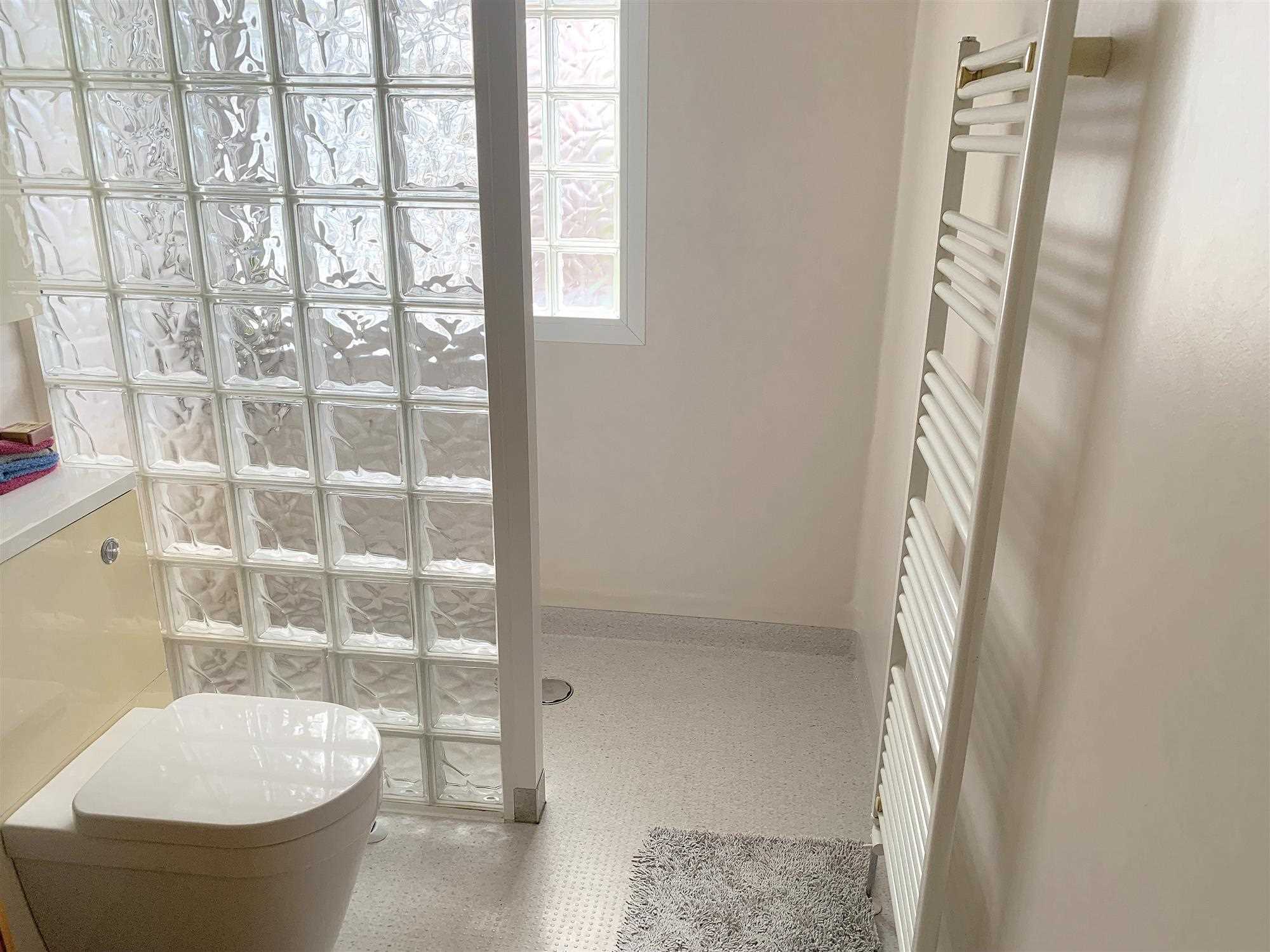 Clowne Road - Picture 15